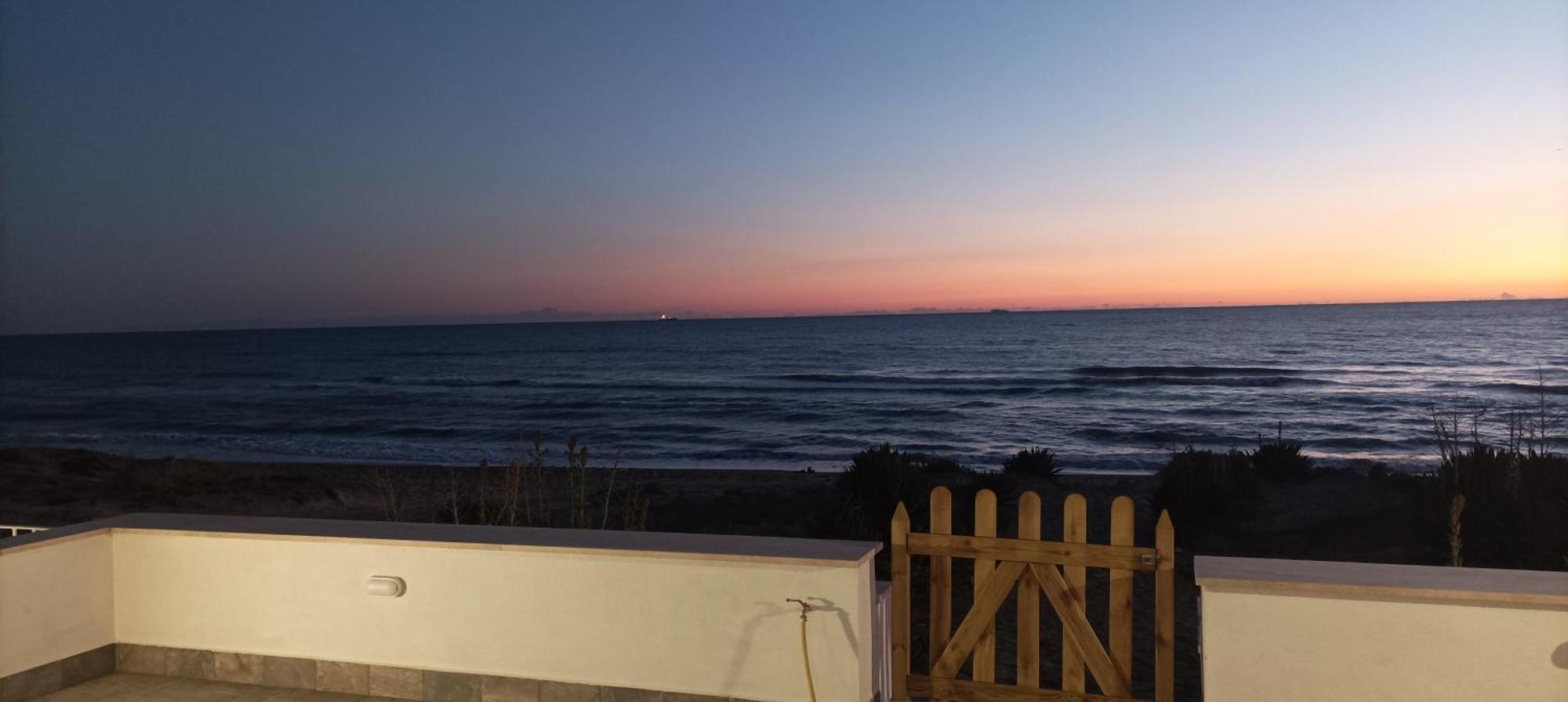 The Suite On The Beach Torvaianica Zewnętrze zdjęcie