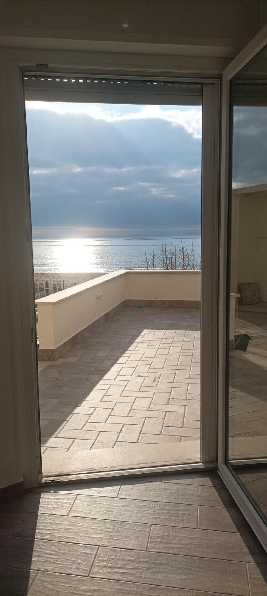 The Suite On The Beach Torvaianica Zewnętrze zdjęcie